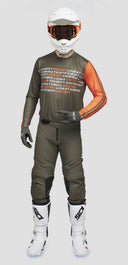 Character MX Gear set