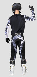 Grey camo gear siluette
