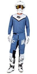 Zero siluette blue