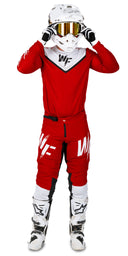 Zero siluettes red